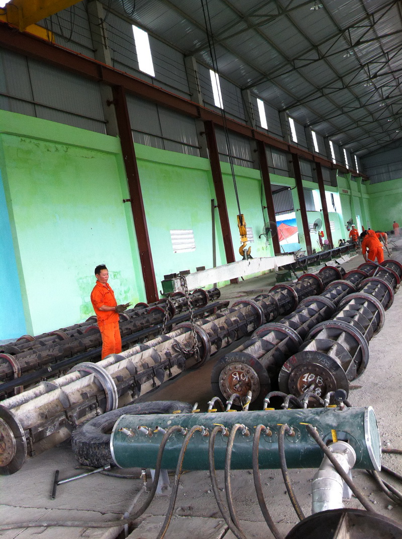 May trộn bê tông liên hợp