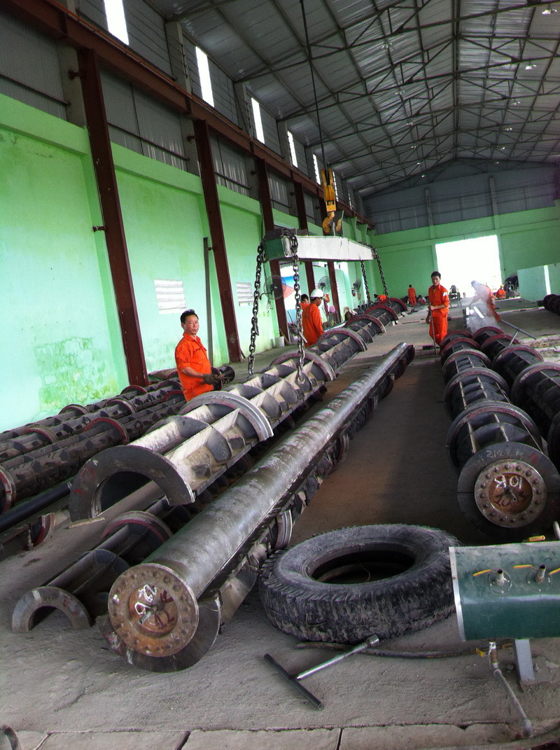 May trộn bê tông liên hợp