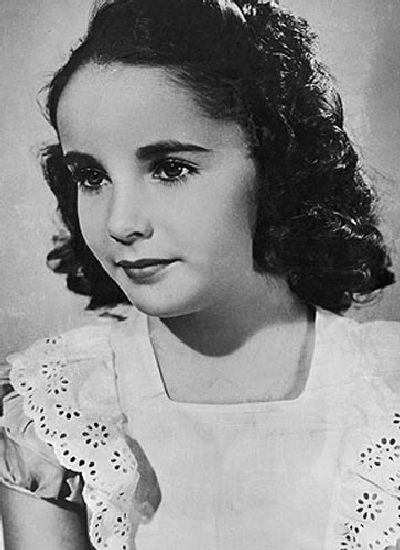 Elizabeth Taylor khi còn là ngôi sao nhí